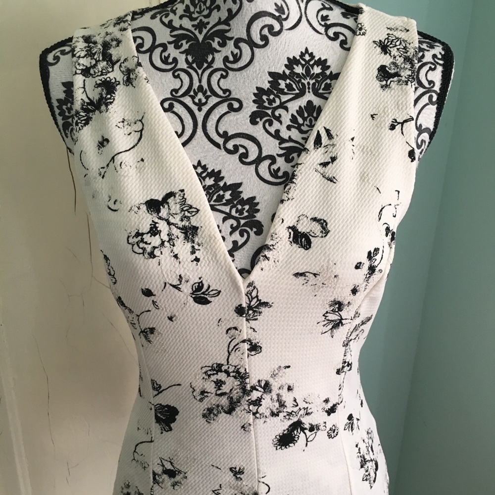 White and black floral tank